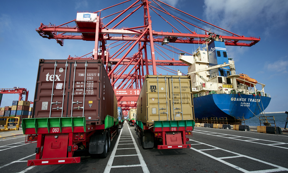 Four mysterious containers at the Colombo Port!