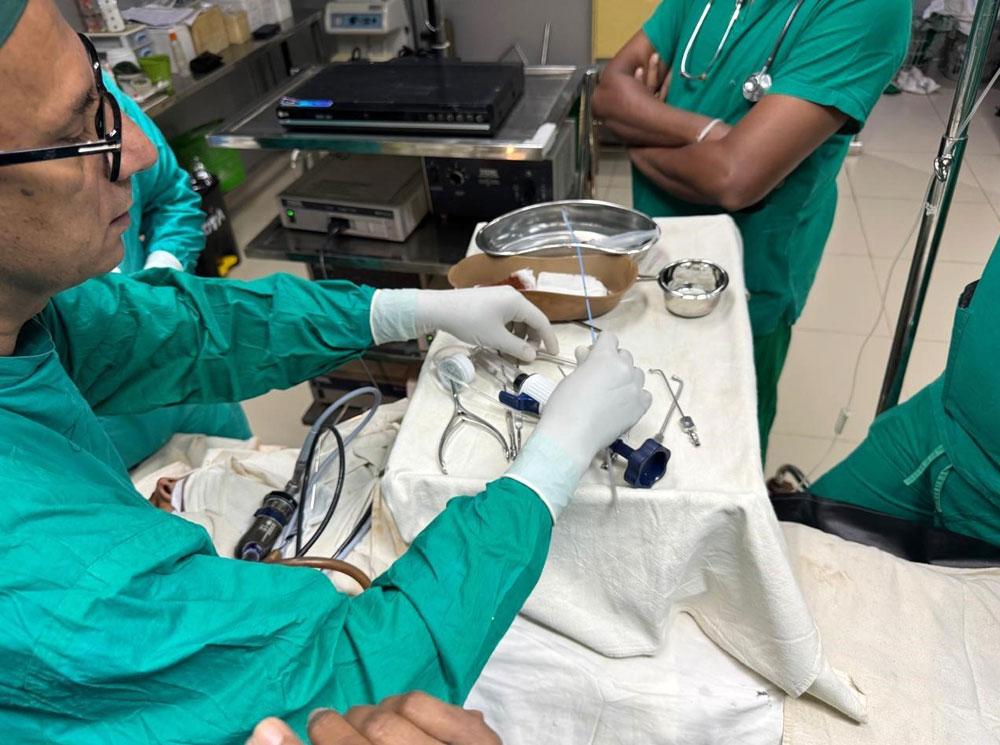 මෙරට ප්රථමවරට Endoscopic Eustachian Tube Surgery සැත්කම හඳුන්වාදෙයි image bfa98f59d9