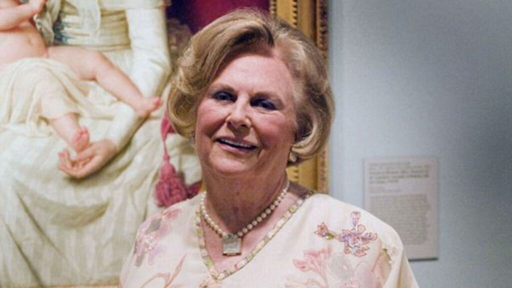 ලෝකය අල්ලට ගත්ත ගැහැණු 4. jacqueline badger mars – 383 milyar dolar – abd