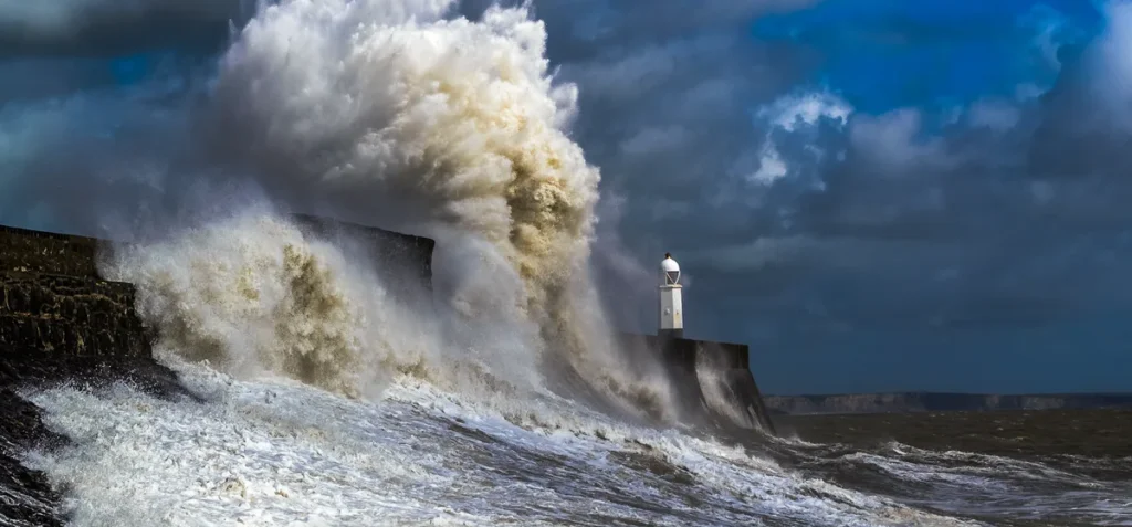 porthcawl storm 2