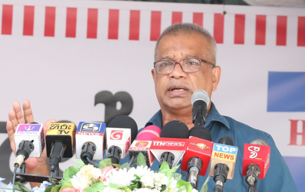 මිල්කෝ කිරි එරෙයිද්දී සේවකයින්ට කිරි උතුරයි 605537976 1425536782292603 4882955890633326511 n