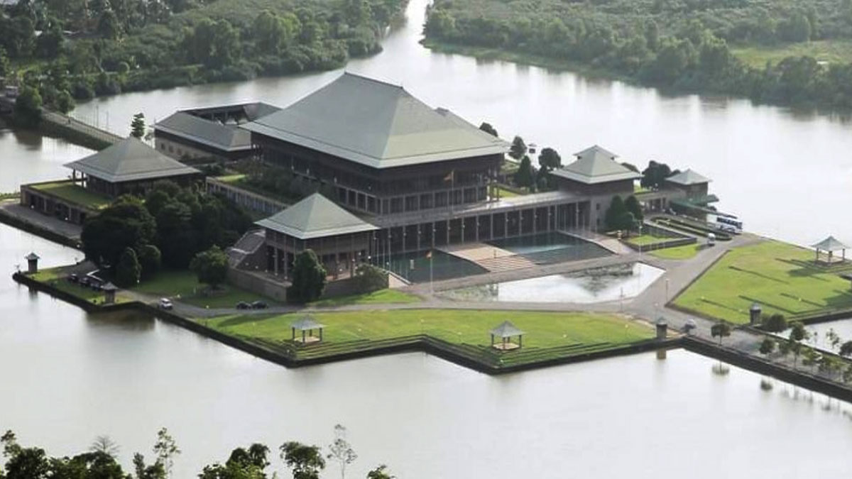 parliment 1200px 22 10 17