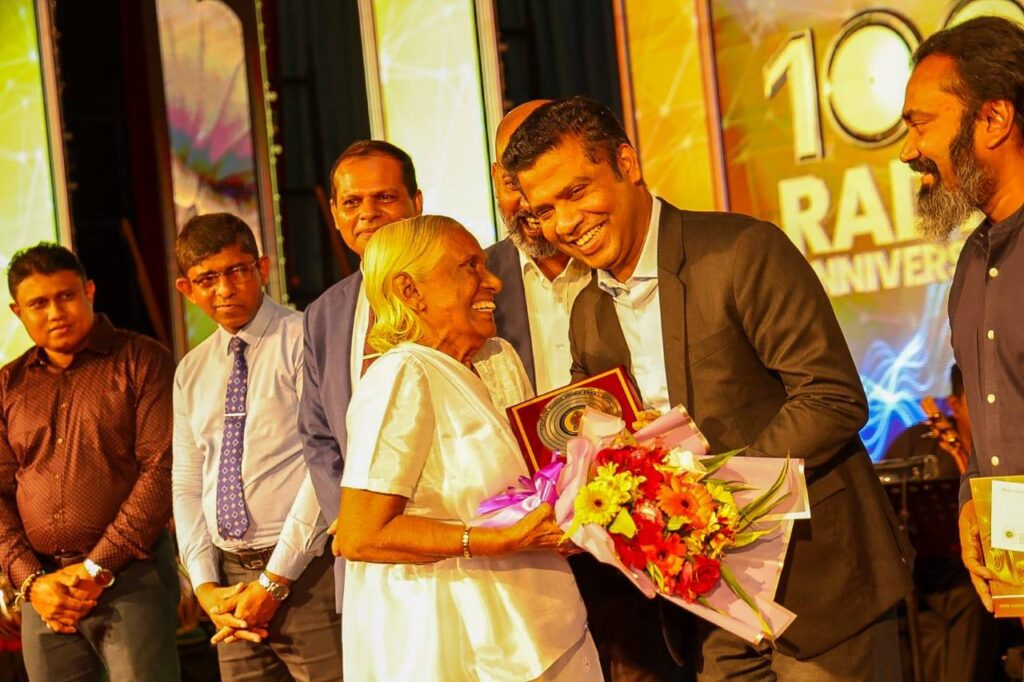 ශ්රී ලංකාවේ ගුවන් විදුලි වංශකතාවට සියවසක් 629788868 1461968641965621 4317397876226729742 n