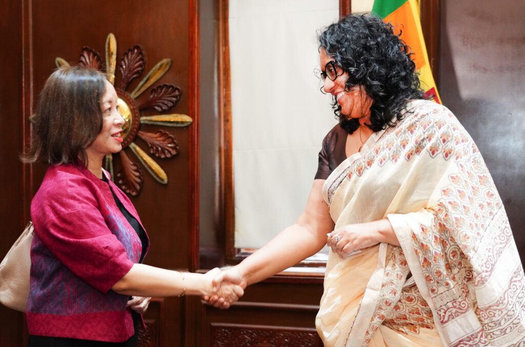 ADB නව අධ්යක්ෂවරිය සහ අග්රාමාත්යතුමිය අතර හමුවක් ADB