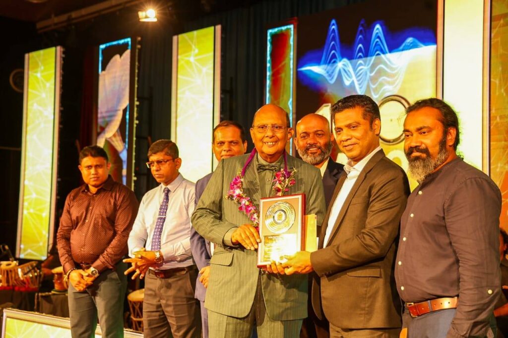 ශ්රී ලංකාවේ ගුවන් විදුලි වංශකතාවට සියවසක් 632070688 1461968861965599 2236701384685452678 n