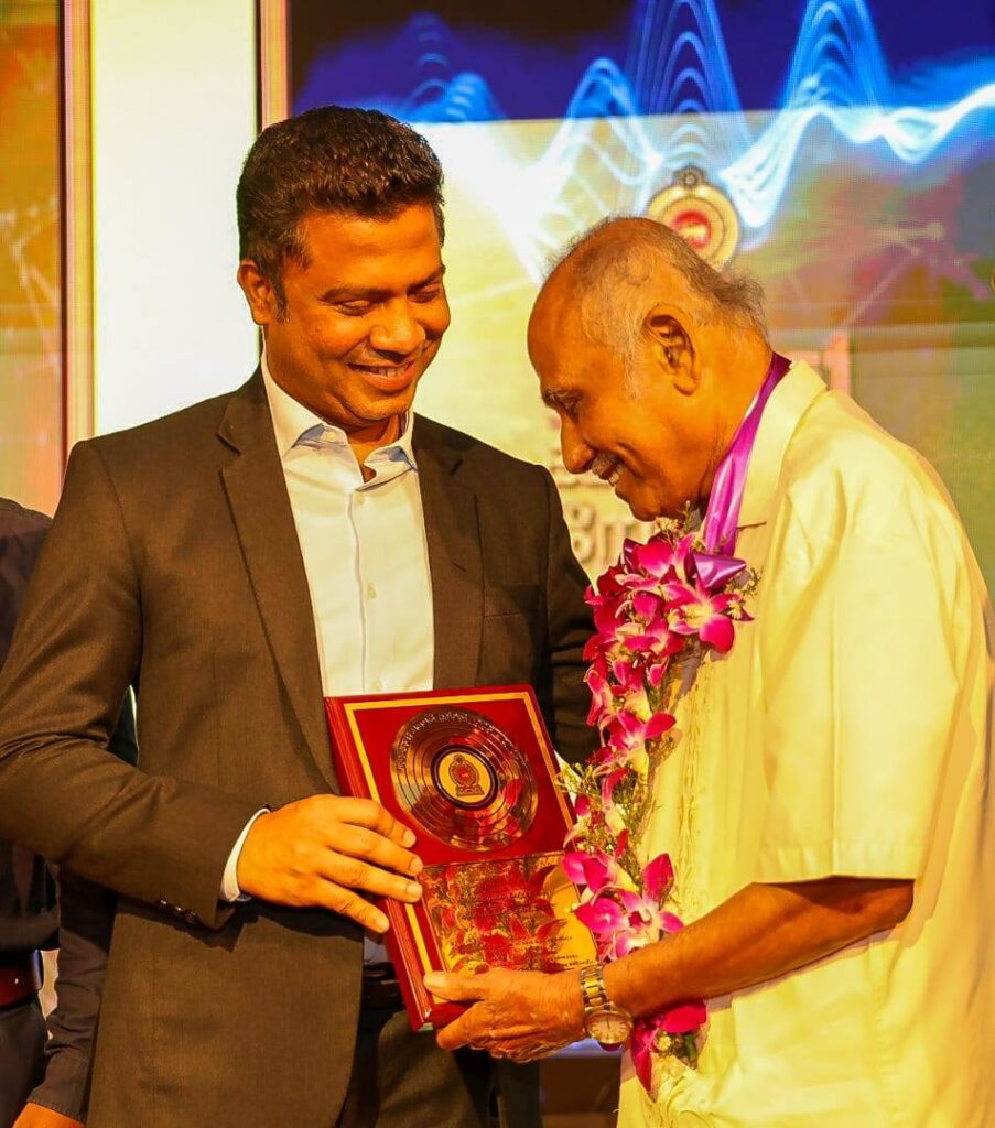 ශ්රී ලංකාවේ ගුවන් විදුලි වංශකතාවට සියවසක් 634724441 1461968745298944 8811370876884267844 n