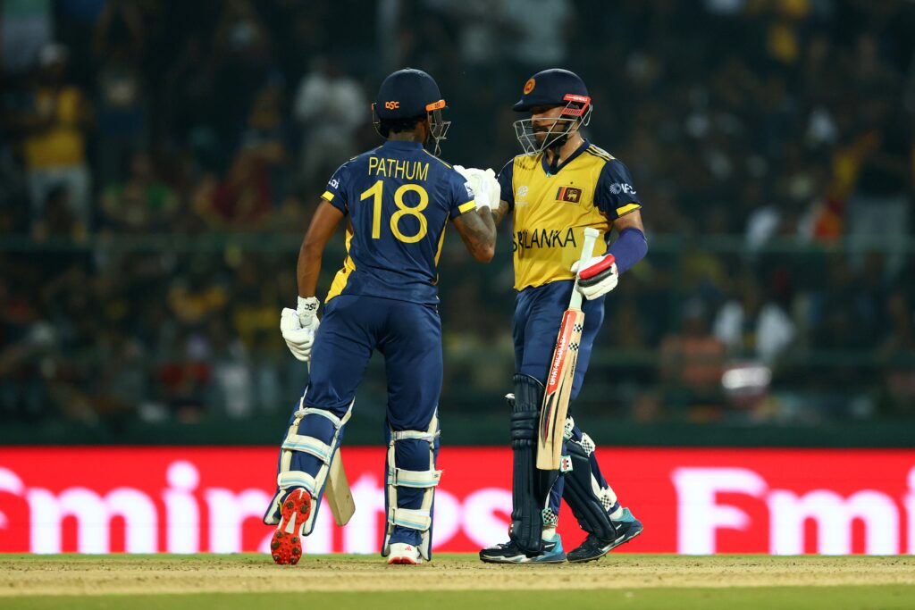 පැතුම් කැංගරු සිහින සුන් කරයි, ශ්රී ලංකාව සුපිරි අටදෙනාගේ වටයට! hbs0xambcacp2vl